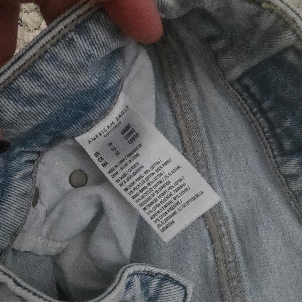 American Eagle Outfitters Light Wash Wide-Leg Jeans, 14 Petite - Picture 5 of 8
